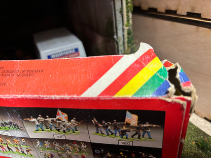 Britains 7153 Farming Family Workers 1:32 scale boxed Obsolete