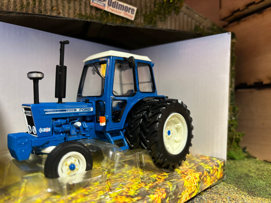 43371 Britains Ford 7600 with rear Duals Tractor 1:32 scale New BOXED
