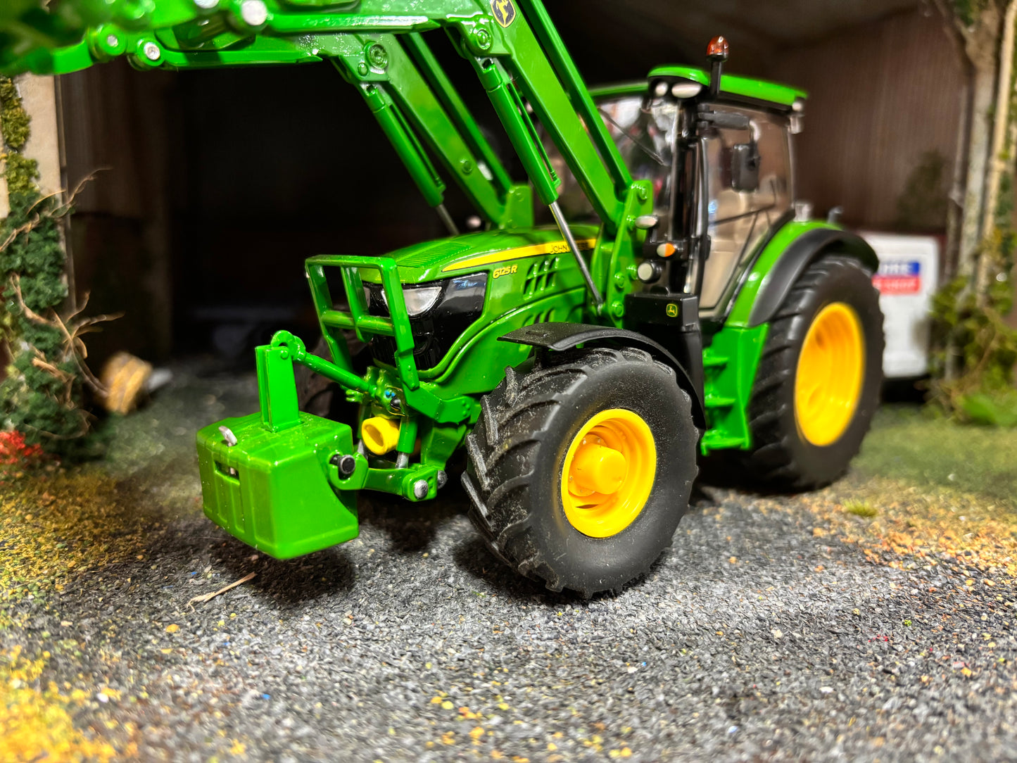Wiking John Deere 6125R premium tractor with H340 loader 1:32 scale Boxed Obsolete