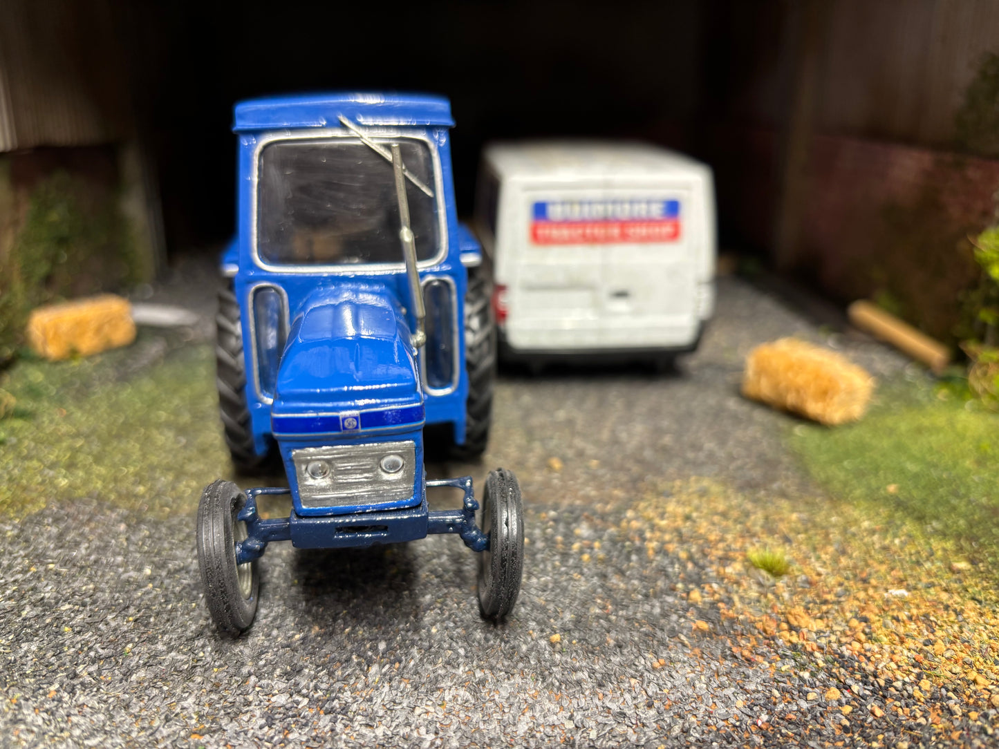 1971 Leyland 384 Tractor White metal 1:32 scale boxed