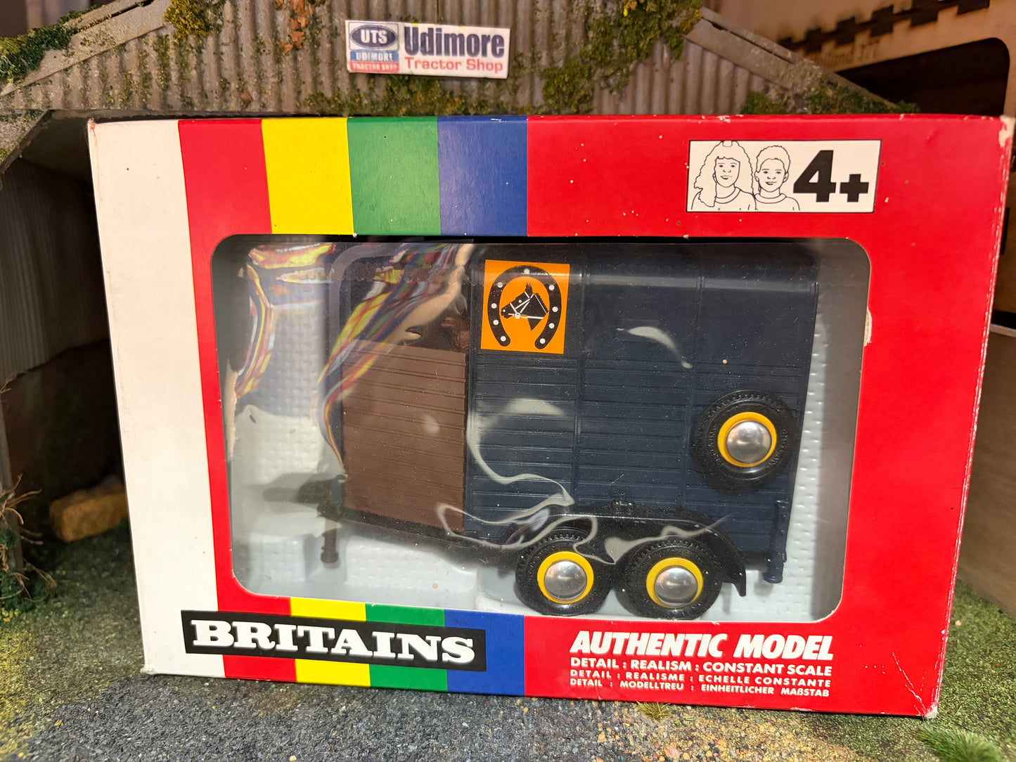 intage Britains Blue Horsebox Trailer with Horse 1:32 Scale Boxed Obsolete - 9562