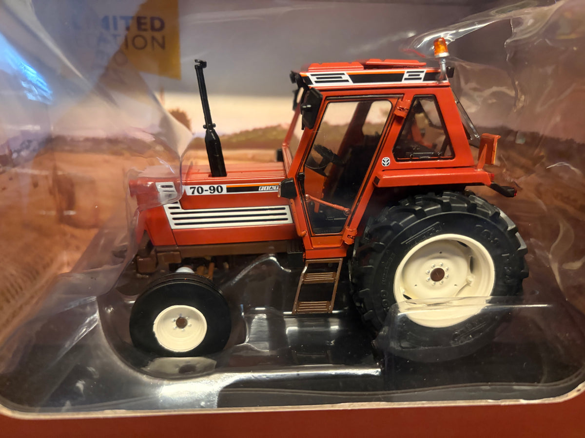 Limited Edition FIat 70-90 Super Comfort cab 2wd Tractor 1:32 scale Boxed ROS