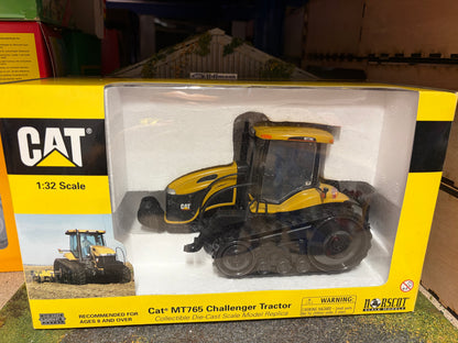 RARE Norscot CAT Challenger MT765 Tracked Tractor 1:32 – Boxed Obsolete