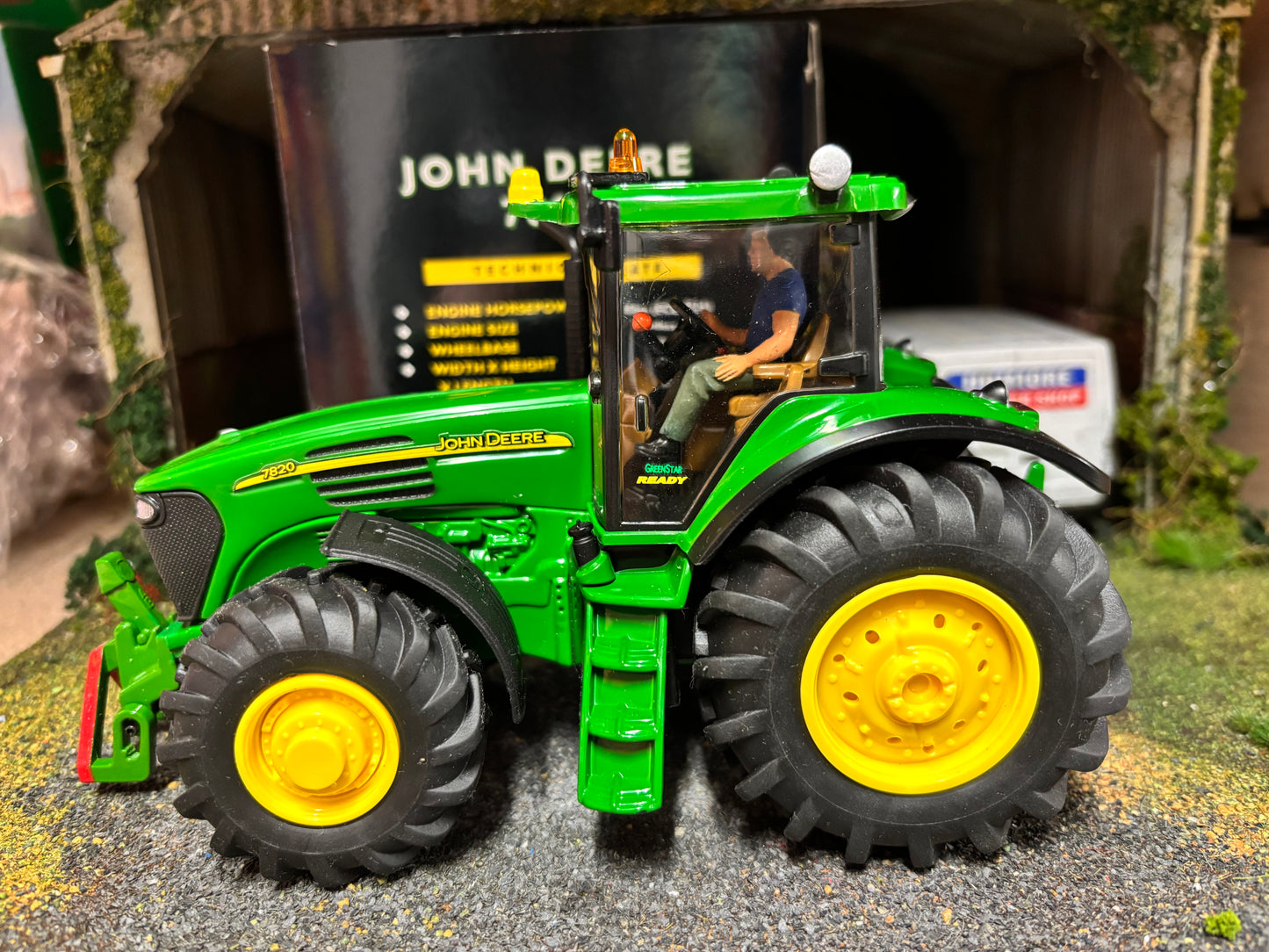 John Deere 7820 Tractor Conversion 1:32 scale Front linkage beacons etc