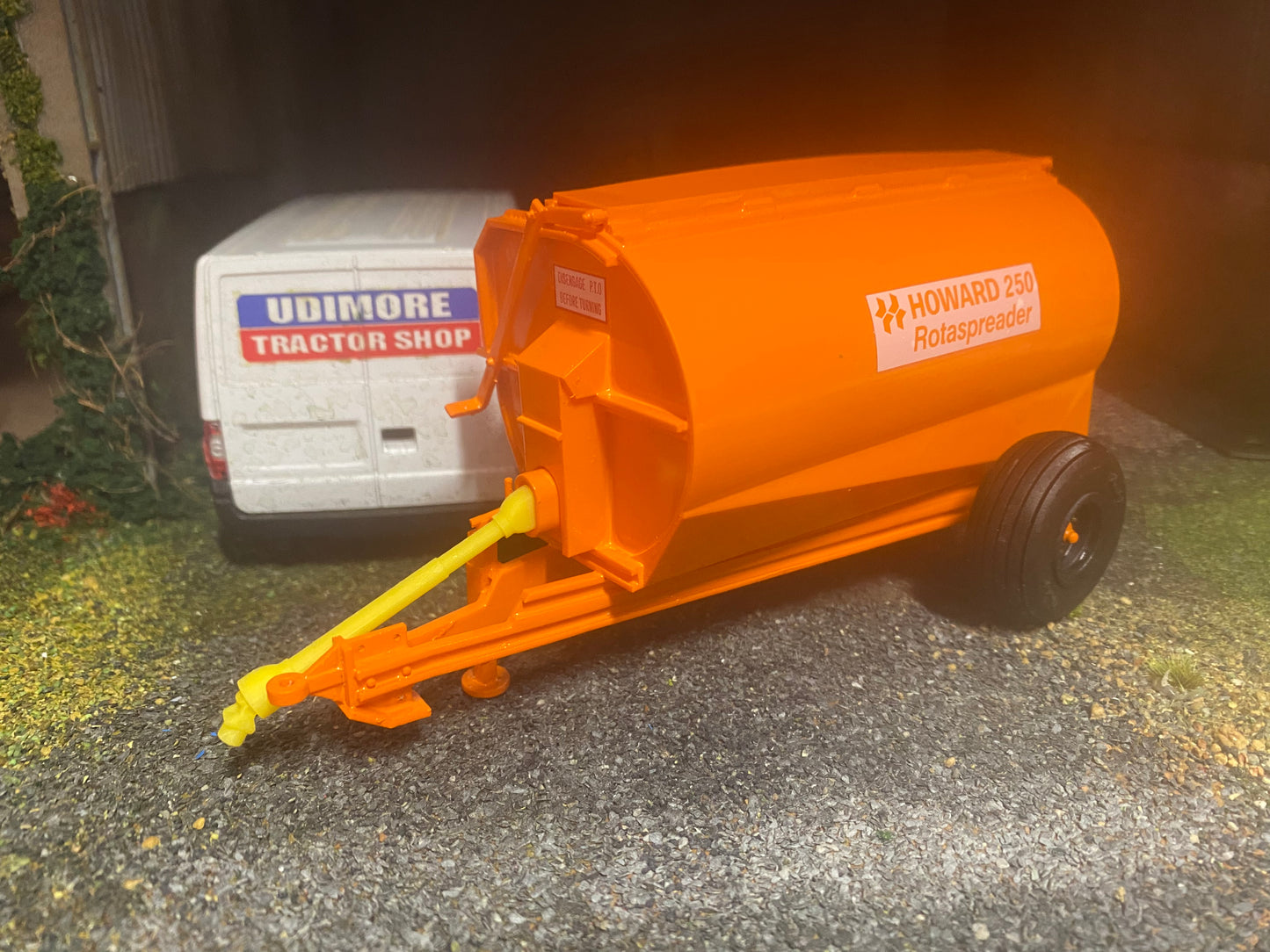 Scratch built Howard 250 mk 1  Rotaspreader scale 1:32 scale 2nd VERSION Manure muck