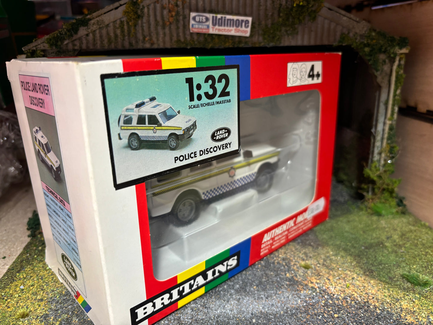 Britains POLICE Land rover Discovery 1:32 scale  obsolete 09481 Disco