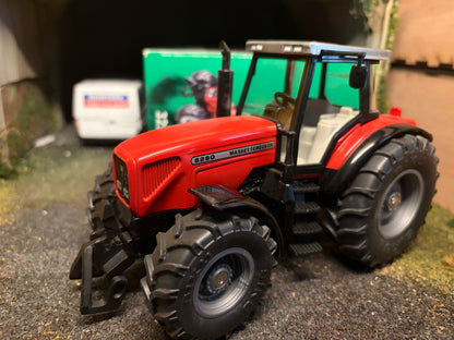 RARE Siku Massey Ferguson 8280 Tractor 3251 – 1:32 Scale Boxed