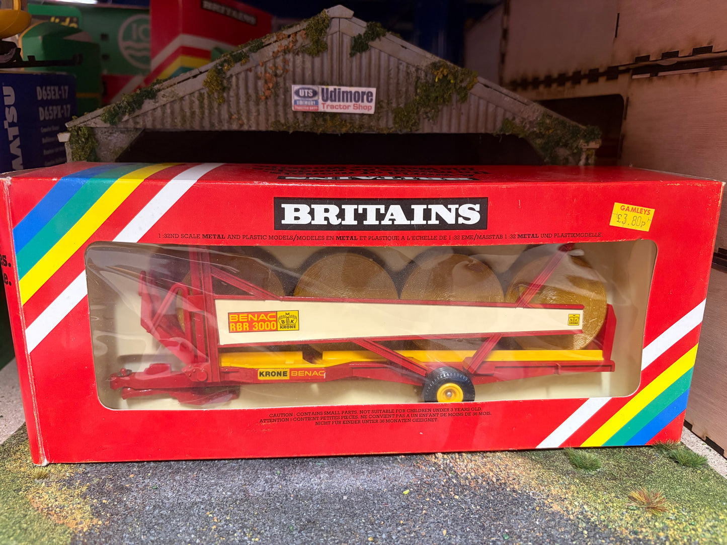 9534 Vintage Britains Krone Benac RBR 3000 bale trailer 1:32 scale Rainbow box Obsolete
