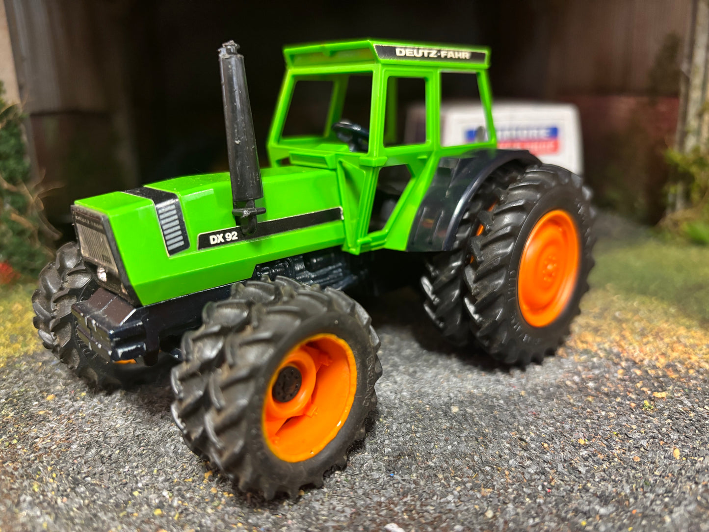 VINTAGE Britains Deutz DX92 duals Tractor 1:32 scale obsolete