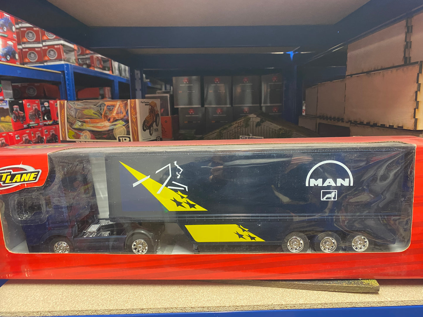 Fast Lane Toys R Us MAN Truck Transporter 1:32 scale boxed OBSOLETE 2007