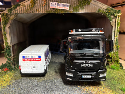 Wiking MAN TGS 18.510 4 x 4 2 axle Truck Lorry BLACK 1:32 scale Boxed
