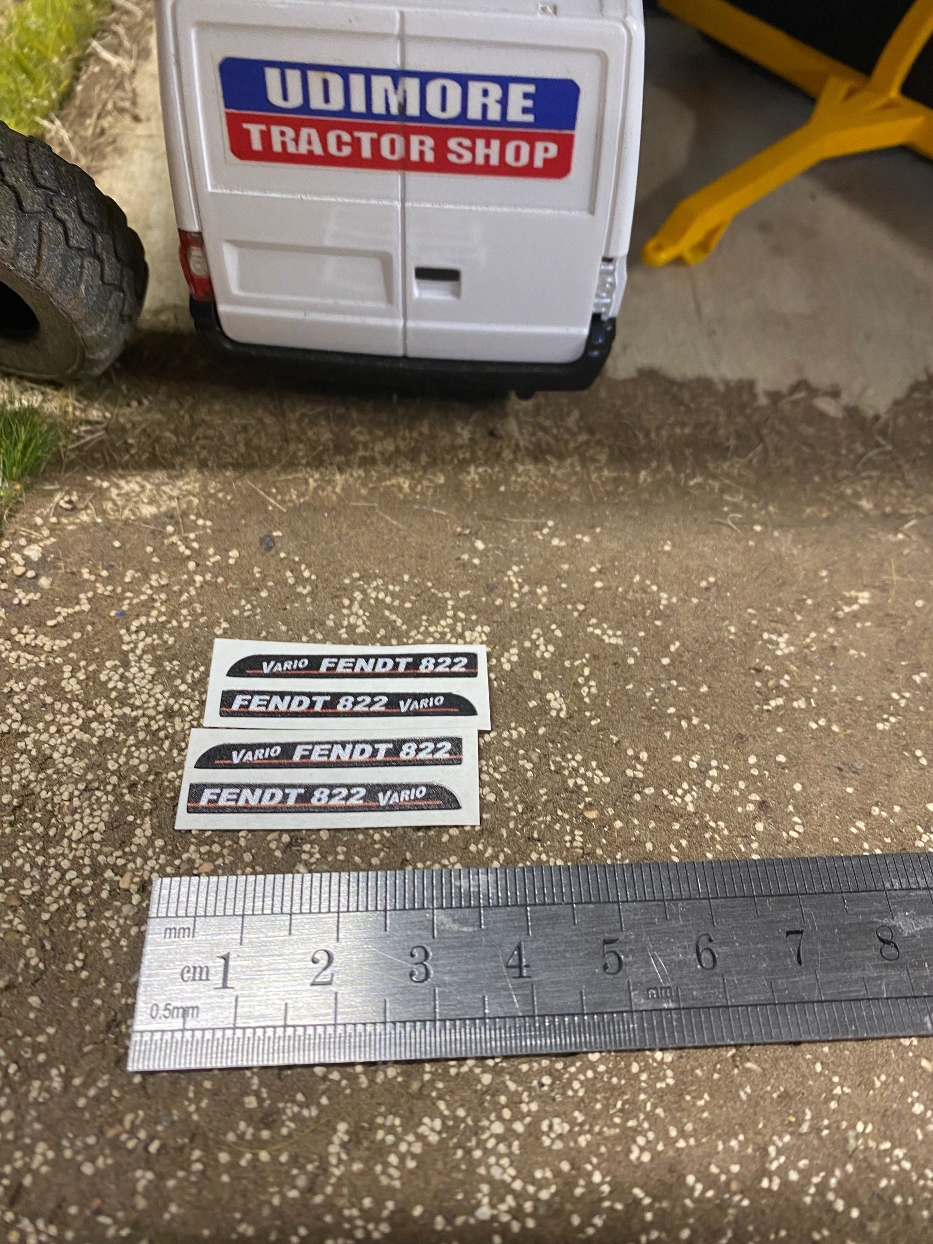 Fendt 822 Tractor black silver red decals Professional pre cut High quality vinyl farm machinery decals 1:32 scale Image 3