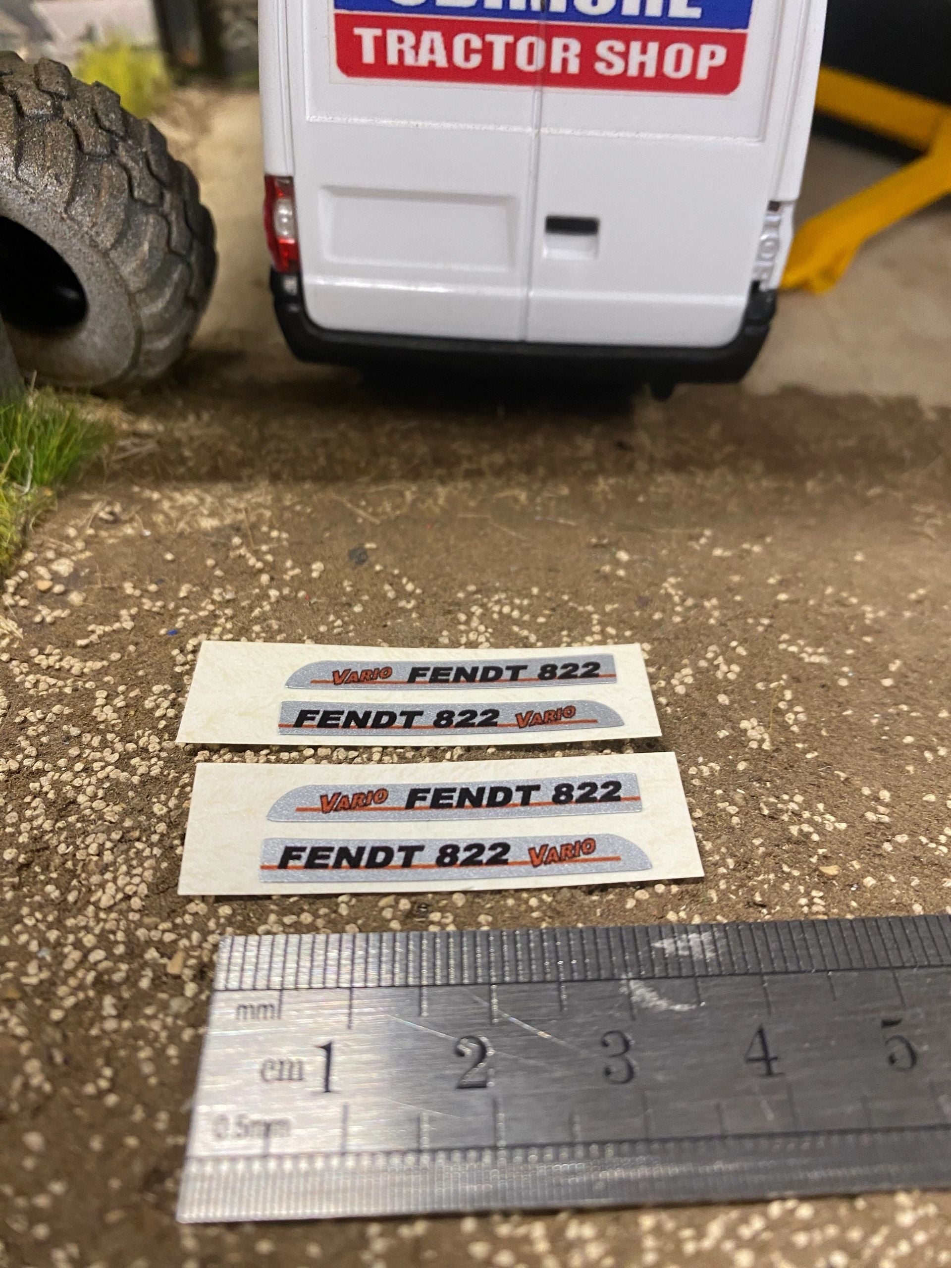 Fendt 822 Tractor silver black red decals Professional pre cut High quality vinyl farm machinery decals 1:32 scale Image