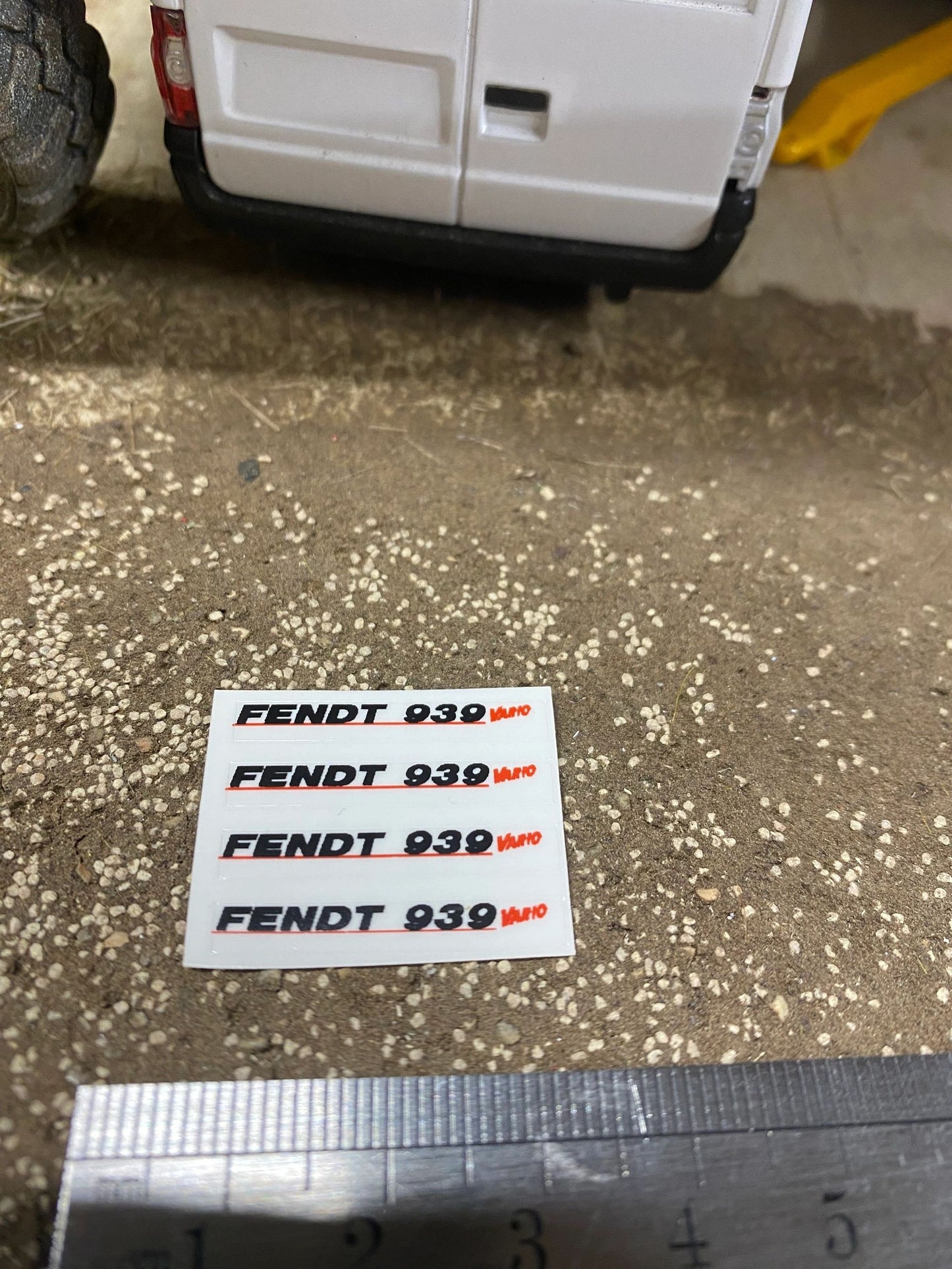Fendt 939 Tractor black red decals Professional pre cut High quality vinyl farm machinery decals 1:32 scale Image 2