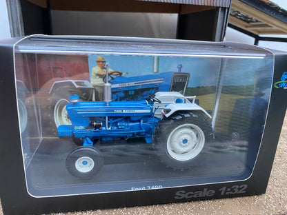 Ford 7400 2wd Tractor Limited Edition Stunning in 1:32 scale VKA Models Image 4