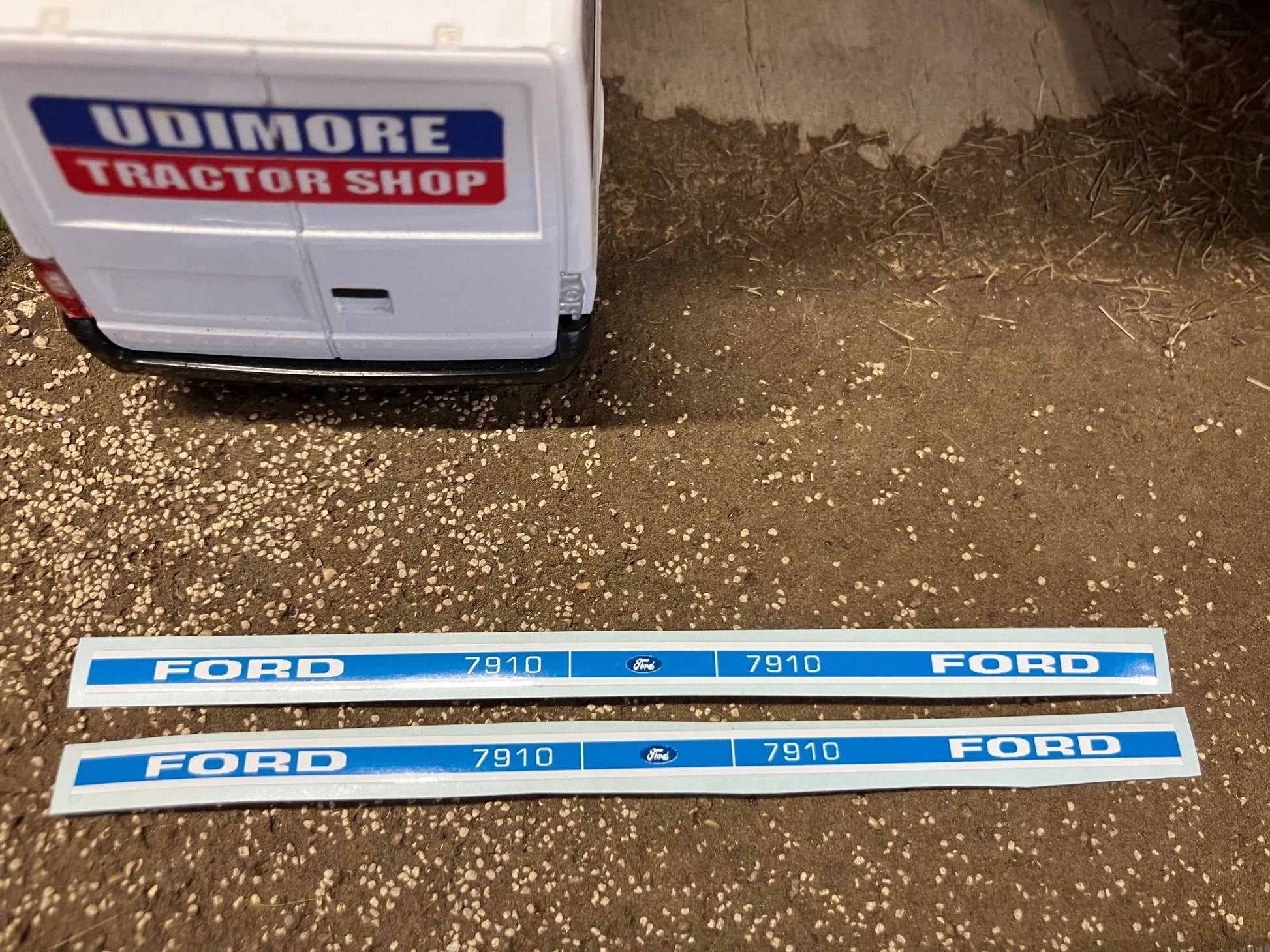 Ford 7910 mk 1 Tractor Professional pre cut High quality vinyl bonnet decals farm machinery Britains decals 1:32 scale Image