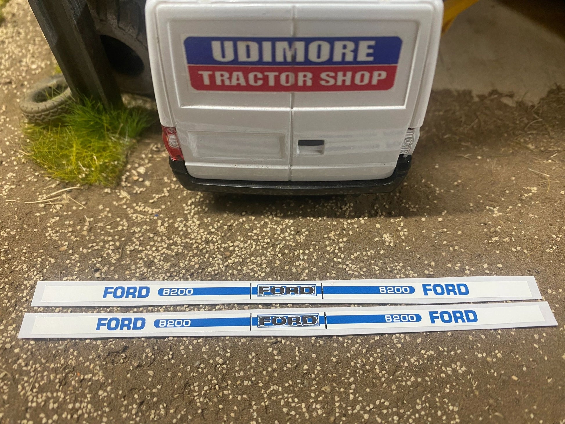 Ford 8200 Tractor metallic reflective silver Professional pre cut High quality vinyl bonnet decals farm machinery Britains decals 1:32 scale Image