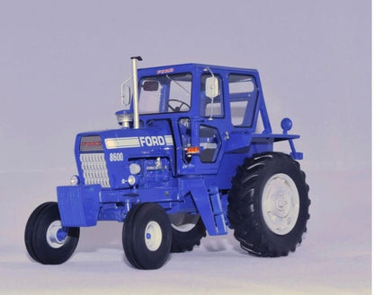 Ford 8600 2wd Tractor Limited Edition Stunning in 1:32 scale VKA Models Image 10