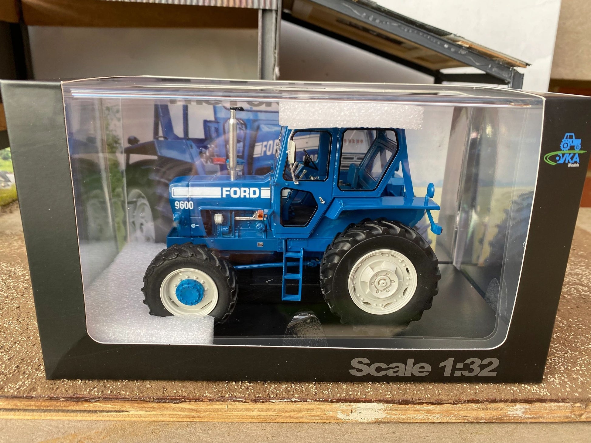 Ford 9600 4wd Tractor Limited Edition Stunning in 1:32 scale VKA Models Image 3