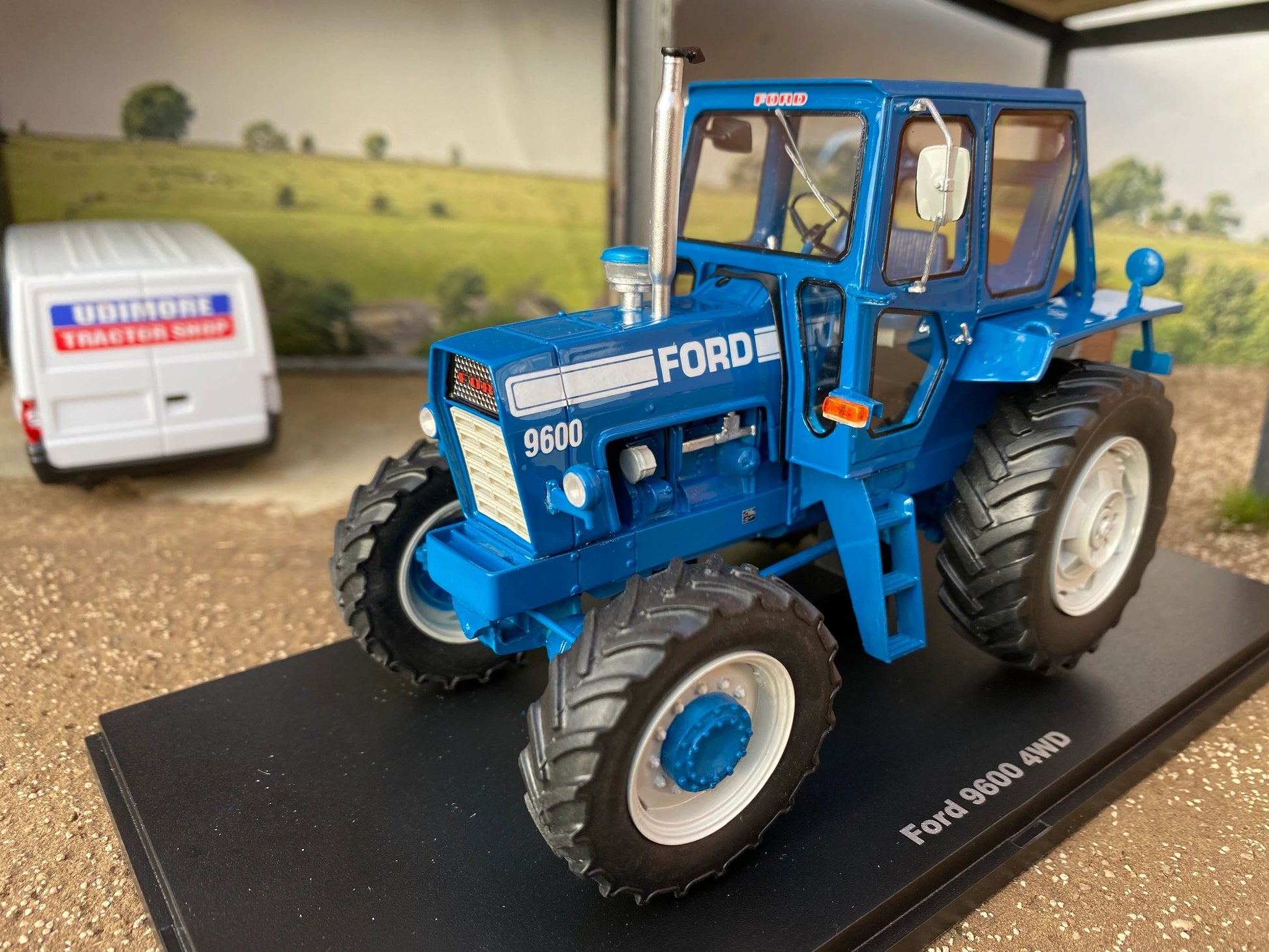 Ford 9600 4wd Tractor Limited Edition Stunning in 1:32 scale VKA Models Image 5