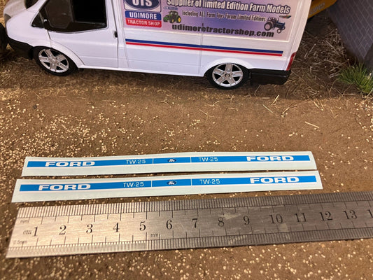 Ford TW25 mk 1 Tractor Pre cut professional High quality vinyl 4 bonnet decals farm machinery Britains decals 1:32 scale Image 2