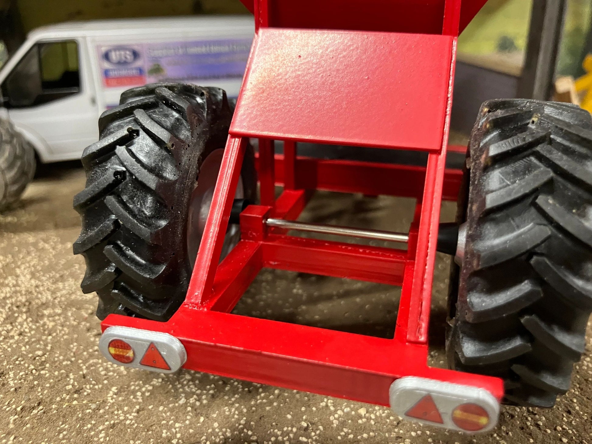 Hand made Scratch built Red 8 tonne Stonecart gravel trailer 1:32 scale Image 5