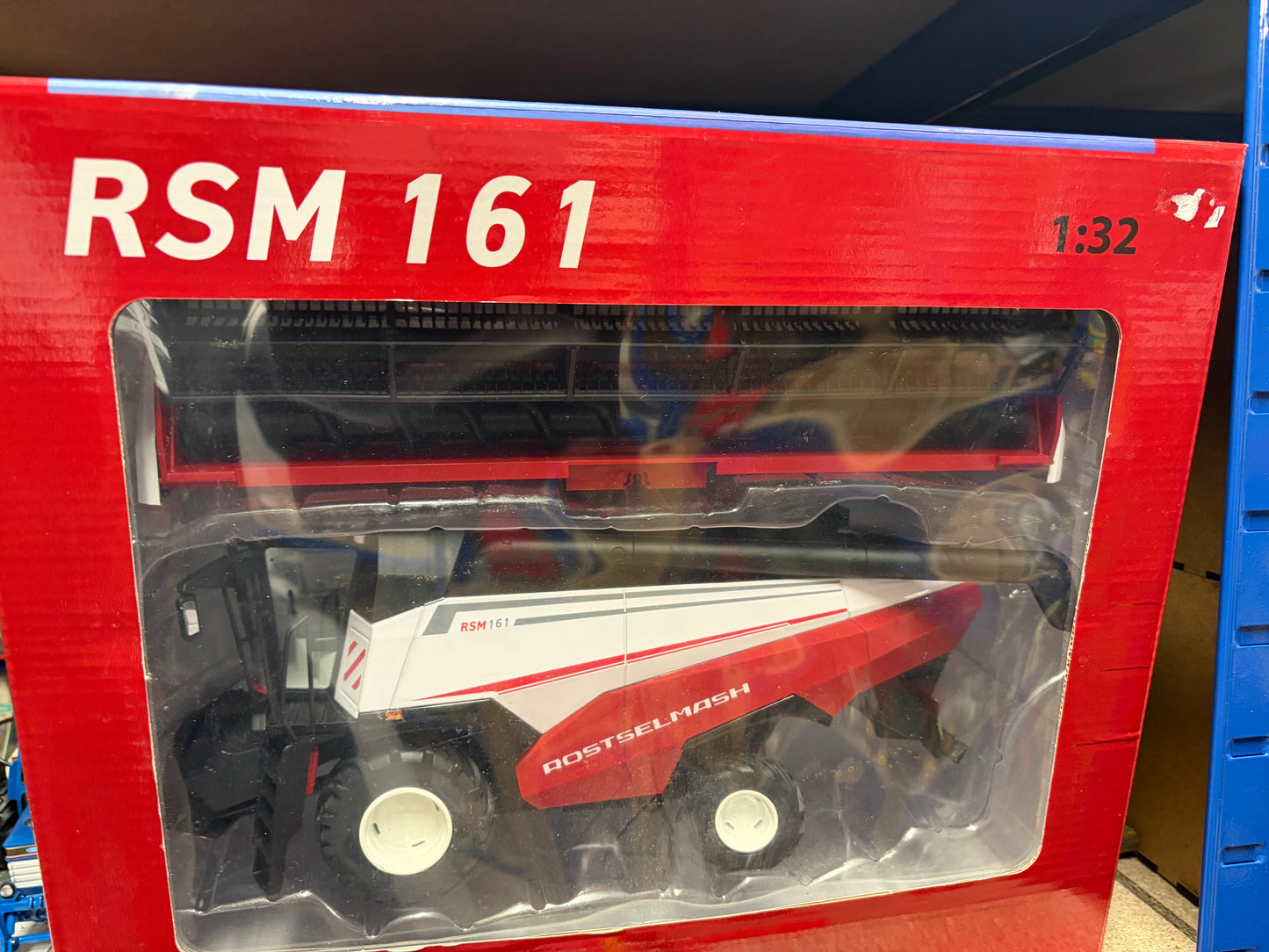 Rostselmash RSM 161 Combine Harvester – 1:32 Scale