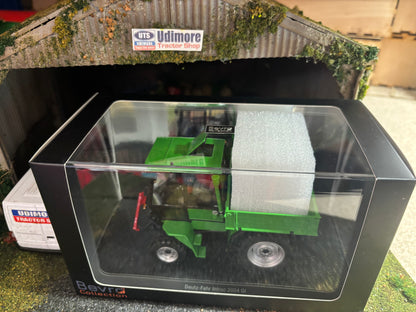Limited Edition Deutz Fahr Intrac 2004 Tractor 1:32 scale Boxed Autocult