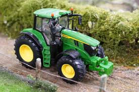 Britains John Deere 6M 240 Tractor 1:32 scale New BOXED 43406