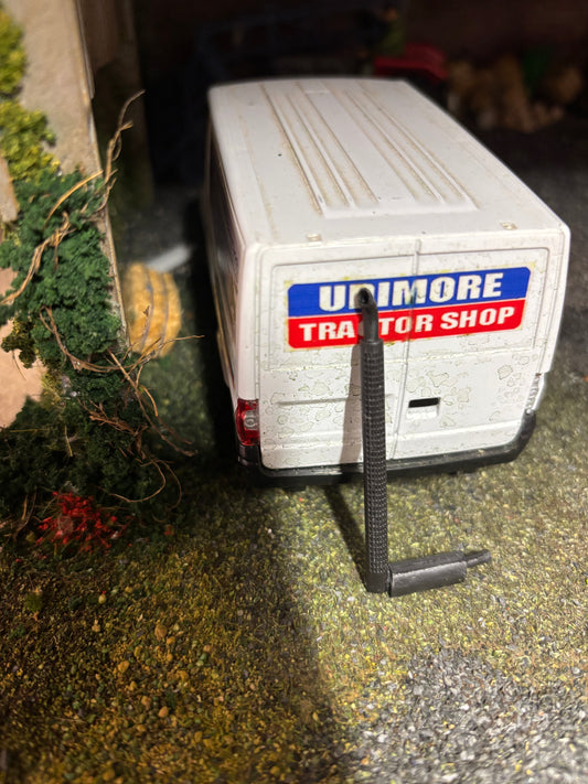 04564 Tractor Exhaust 4 Artisan32 farm machinery 1:32 scale