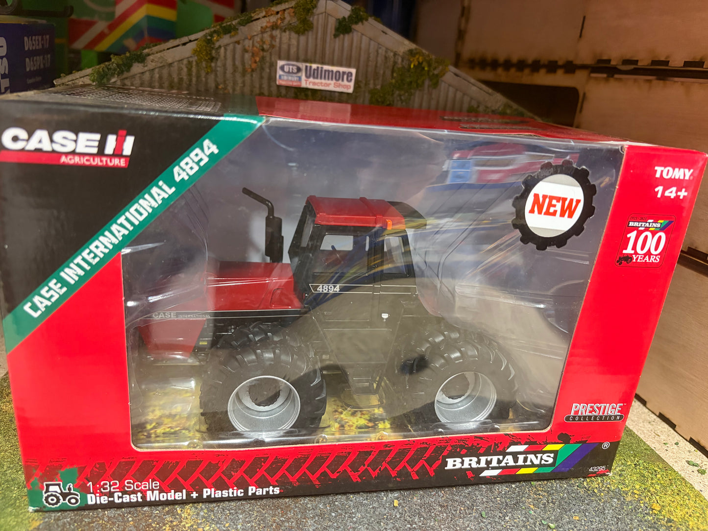 43295 Britains Prestige CASE IH 4894 Tractor 1:32 scale obsolete