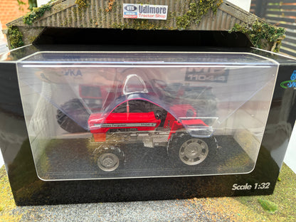 Massey Ferguson 1104-4 Tractor Limited Edition Stunning in 1:32 scale VKA Models