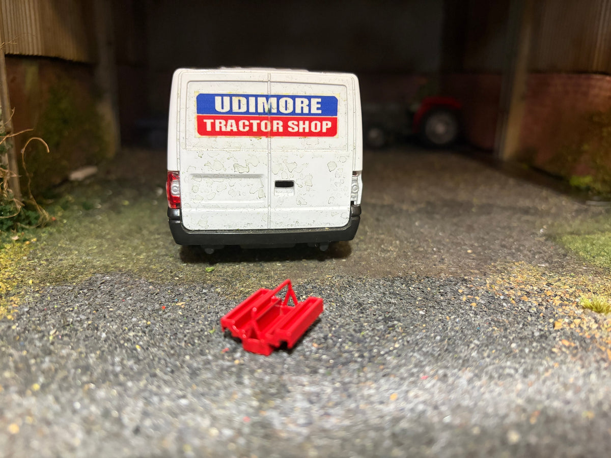 Agri Modelbouw Red Toolbox Type 1 – 1:32 Scale Farm Workshop Accessory – AM-06019