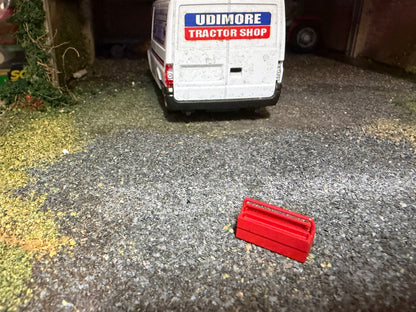 Agri Modelbouw Red Toolbox Type 2 – 1:32 Scale Farm Workshop Accessory – AM-06020