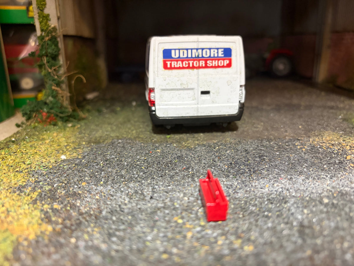 Agri Modelbouw Red Toolbox Type 2 – 1:32 Scale Farm Workshop Accessory – AM-06020