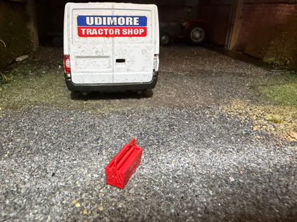 Agri Modelbouw Red Toolbox Type 2 – 1:32 Scale Farm Workshop Accessory – AM-06020