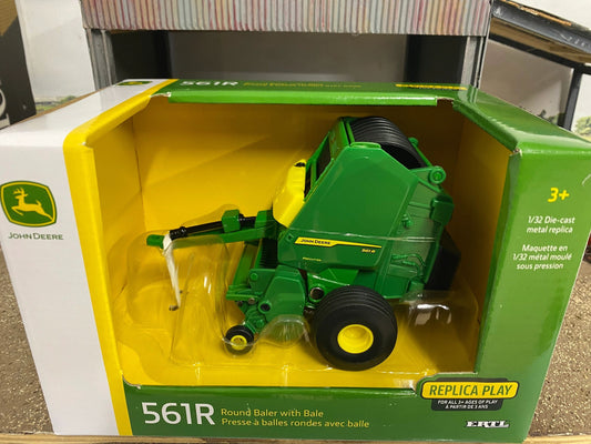 John Deere 561R Round Baler 1:32 scale ERTL 45901 Image
