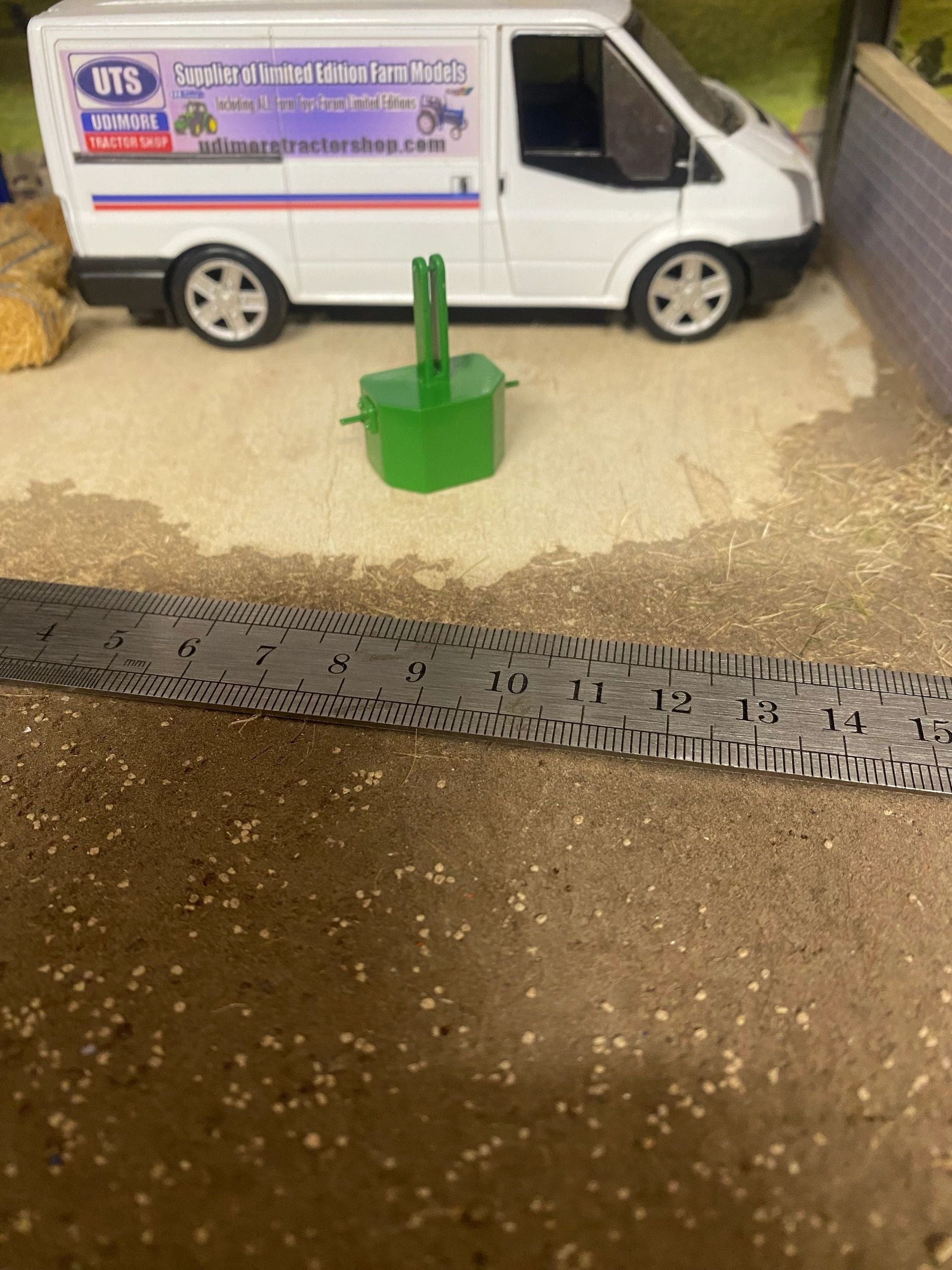 John Deere Tractor Green Front weight tractor system farm 1:32 scale Image 5