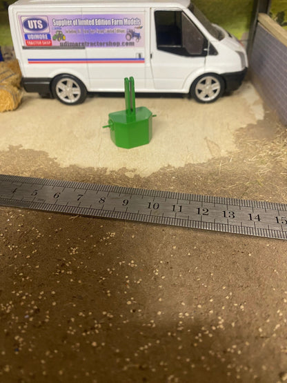 John Deere Tractor Green Front weight tractor system farm 1:32 scale Image 5
