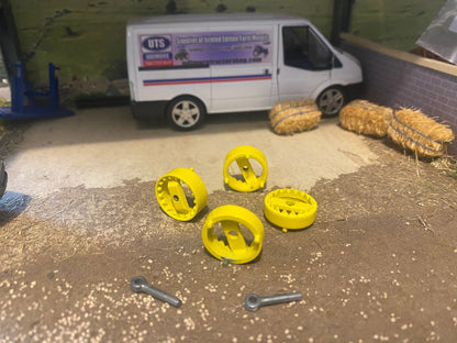 John Deere yellow Tractor Dual wheel double molcon air coupling system 1:32 scale Image 3