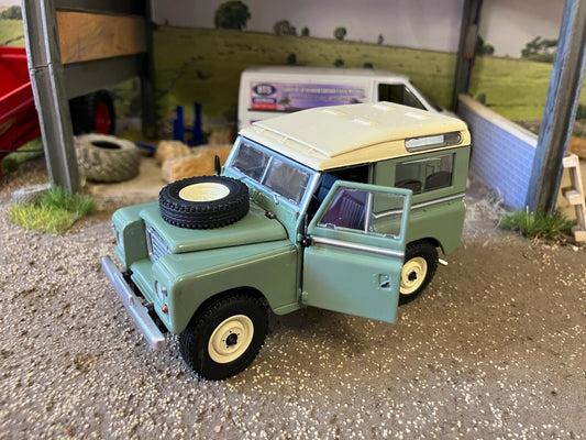 Land Rover Series 3 88 Safari roof Atlantic Green Marge Models 1:32 scale new boxed MM2421-02 Image