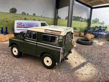 Land Rover Series 3 88 Safari roof Deep Bronze Green Marge Models 1:32 scale new boxed MM2421-03 Image 5