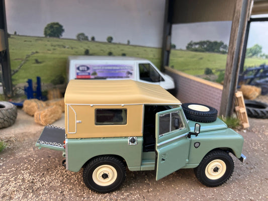 Land Rover Series 3 88 Soft top Atlantic Green Marge Models 1:32 scale new boxed MM2420-02 Image 2