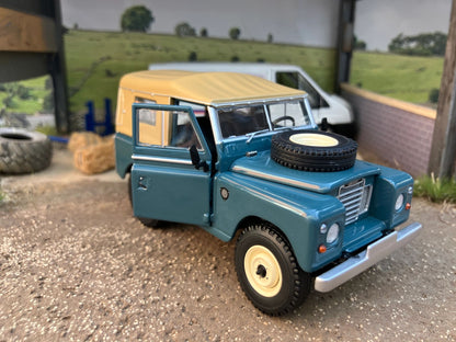 Land Rover Series 3 88 Soft top marine Blue Marge Models 1:32 scale new boxed MM2420-01 Image 3