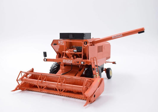Laverda M152 Combine Harvester Limited Edition Stunning in 1:32 scale VKA Models COLLECTION ONLY Image 7