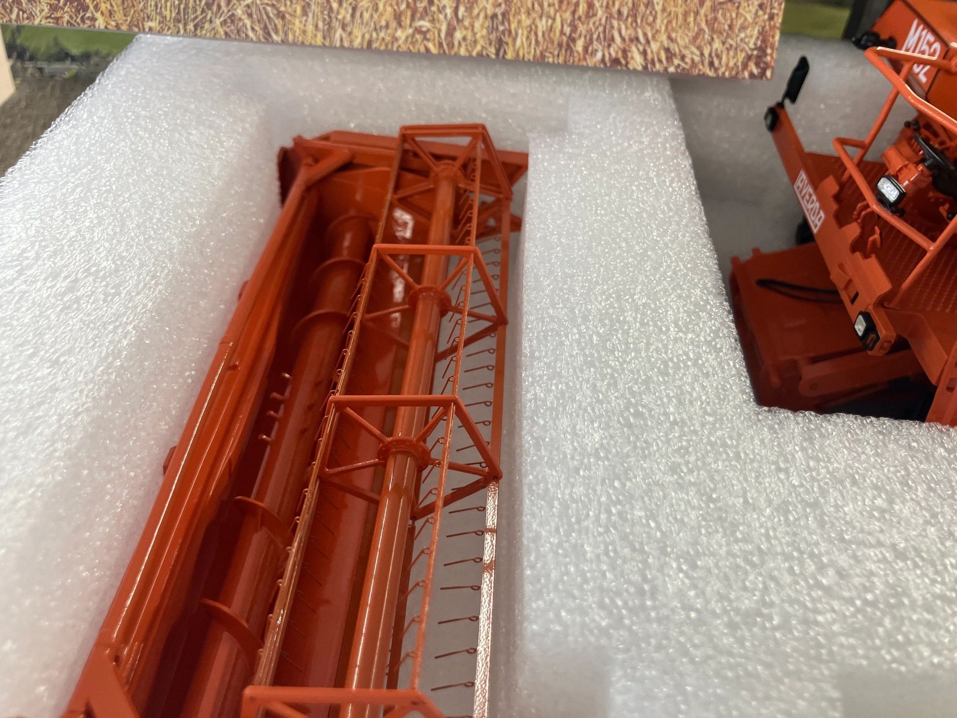 Laverda M152 Combine Harvester Limited Edition Stunning in 1:32 scale VKA Models COLLECTION ONLY Image 9