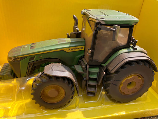 Lightly weathered Britains John Deere 8R 370 tractor conversion 1:32 scale BOXED 43289 Image