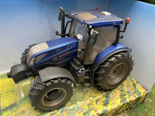 Lightly weathered Britains New Holland T6.180 tractor conversion 1:32 scale BOXED 43319 Image