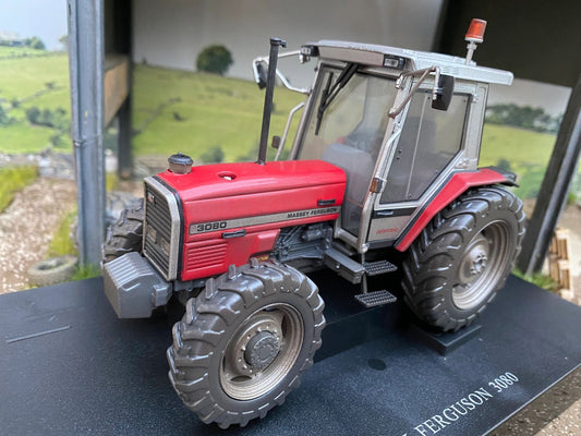 Lightly weathered Universal Hobbies Massey Ferguson 3080 tractor conversion 1:32 scale New BOXED Image