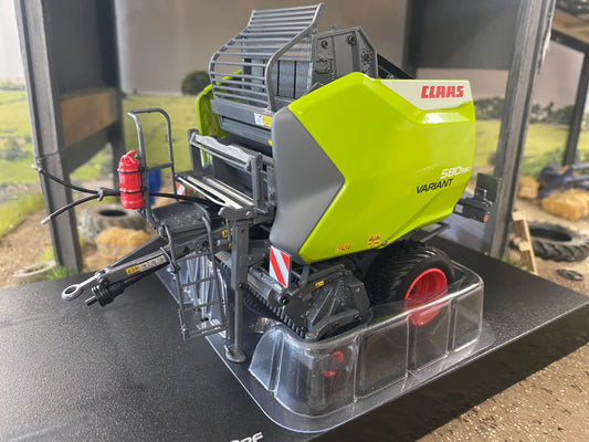 Limited Edition Claas Variant 580 RF Baler 1:32 scale Universal Hobbies UH6690 Image